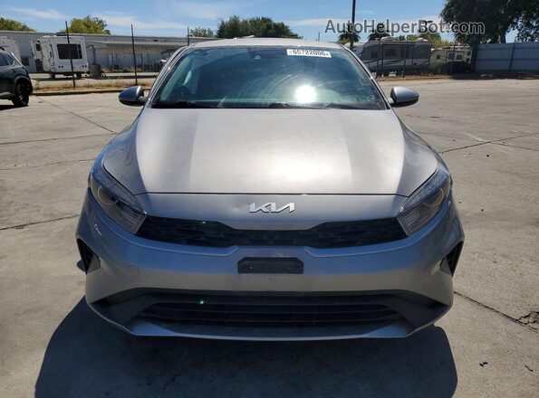 3KPF24AD3PE552056 2023 KIA FORTE Gray Widok z przodu