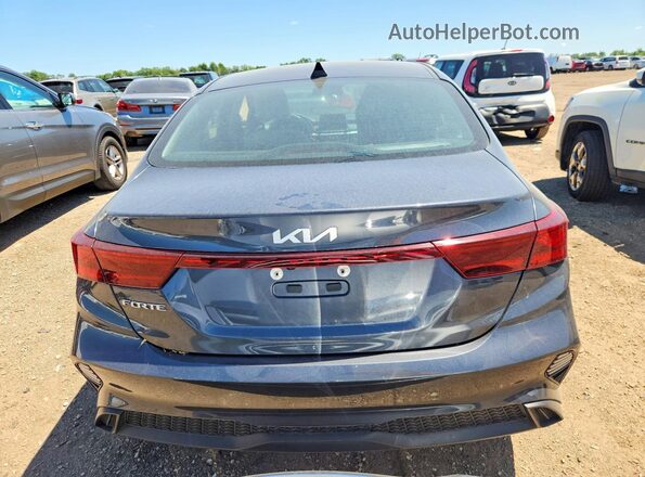 3KPF24AD3PE555300 2023 KIA FORTE Gray Вид ззаду