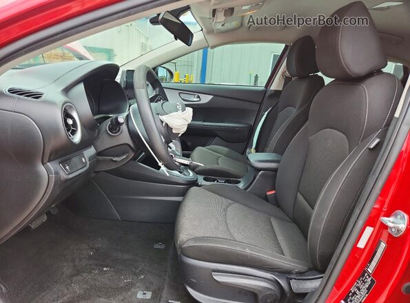 3KPF24AD3PE597479 2023 KIA FORTE Red Սալոնի դիմացի տեսք