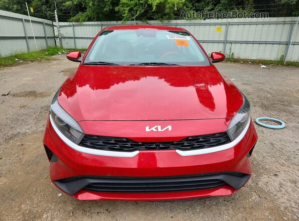 3KPF24AD3PE624728 2023 KIA FORTE Red Widok z przodu