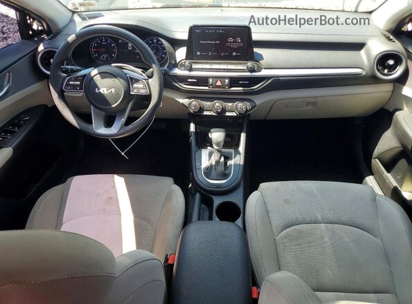 3KPF24AD3PE654733 2023 KIA FORTE Black Vista del salpicadero