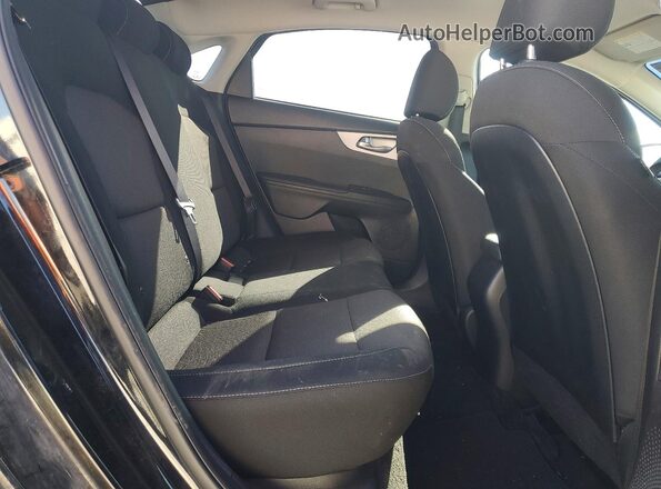 3KPF24AD3PE677509 2023 KIA FORTE Black Rear seats view