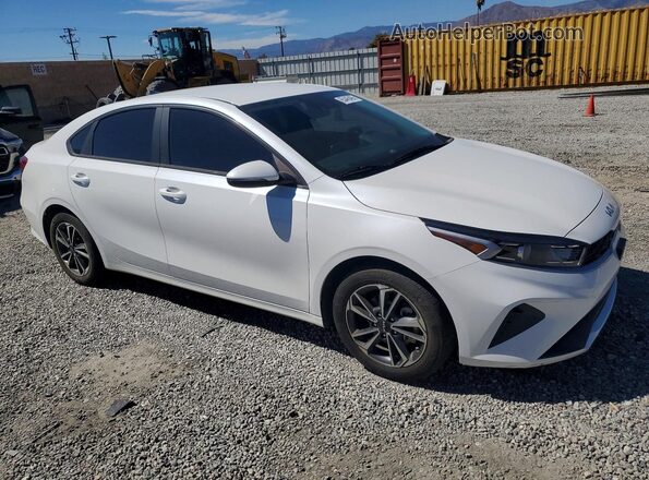 3KPF24AD3RE702007 2024 KIA FORTE White წინა მარჯვენა