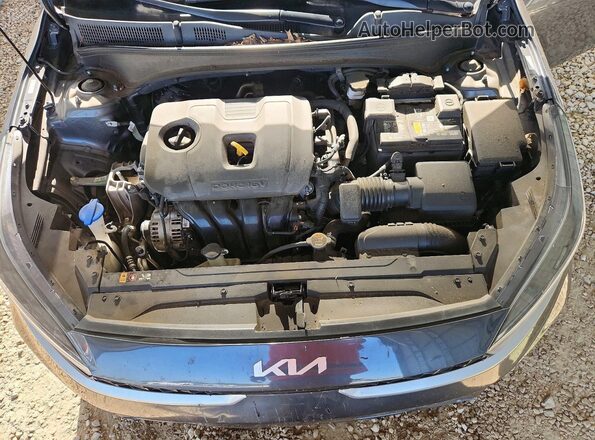 3KPF24AD3RE705389 2024 KIA FORTE Gray Rear interior view