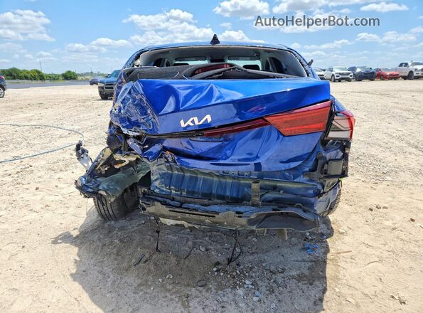 3KPF24AD3RE713931 2024 KIA FORTE Blue Vista trasera
