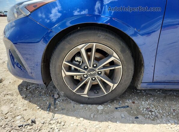 3KPF24AD3RE713931 2024 KIA FORTE Blue 
