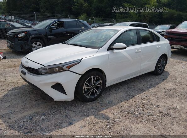 3KPF24AD3RE744287 2024 KIA FORTE Белый Передняя левая четверть