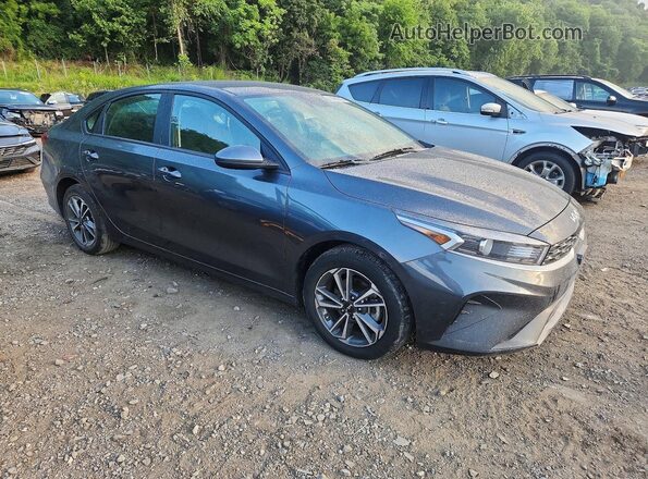 3KPF24AD3RE758481 2024 KIA FORTE Gray Delantero derecho