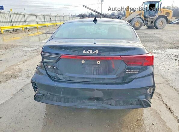 3KPF24AD3RE798446 2024 KIA FORTE Black Հետևի տեսք