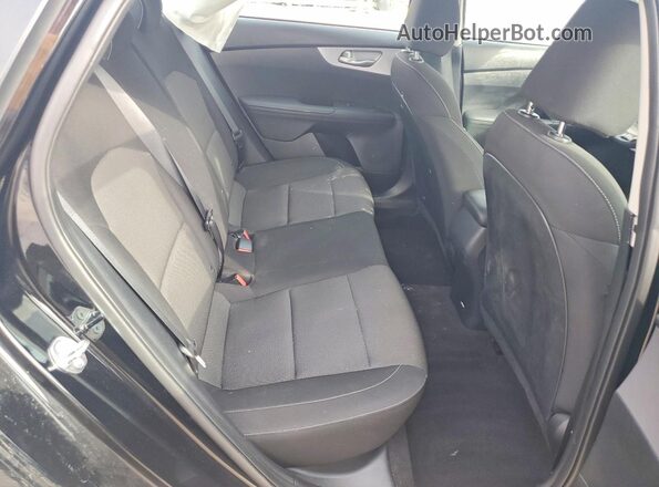 3KPF24AD3RE798446 2024 KIA FORTE Black Հետևի նստատեղերի տեսք
