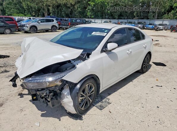 3KPF24AD3RE832529 2024 KIA FORTE White Rear left