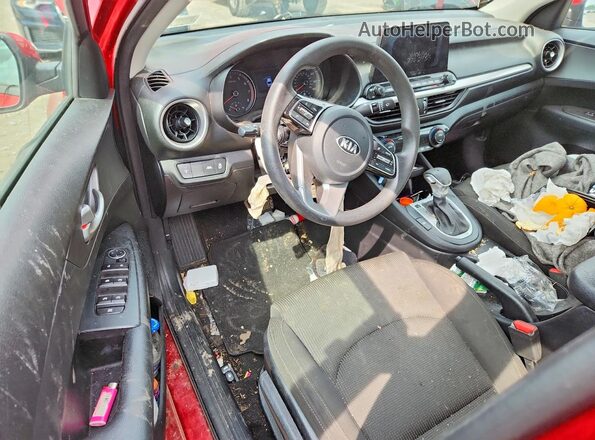 3KPF24AD4KE098652 2019 KIA FORTE Red Widok deski rozdzielczej