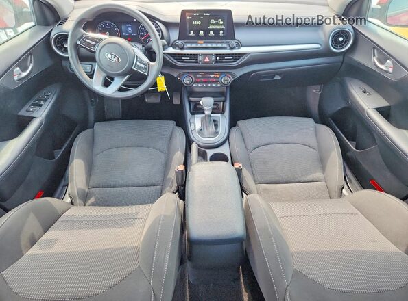 3KPF24AD4KE135778 2019 KIA FORTE Red Vista del salpicadero