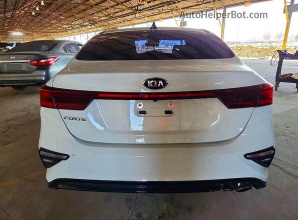3KPF24AD4KE135991 2019 KIA FORTE Белый Вид сзади