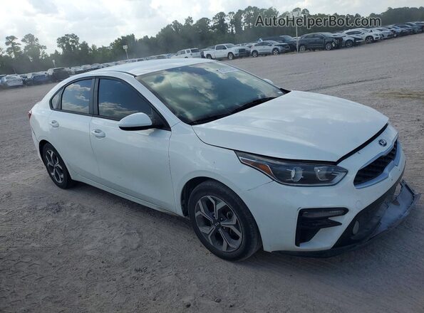 3KPF24AD4ME288244 2021 KIA FORTE Белый Передняя правая четверть