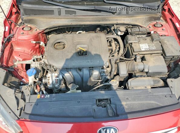 3KPF24AD4ME331318 2021 KIA FORTE Красный Вид задней части салона