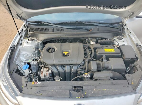 3KPF24AD4ME350340 2021 KIA FORTE Gray Widok wnętrza z tyłu