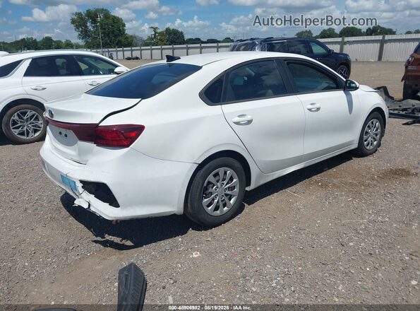3KPF24AD4ME367218 2021 KIA FORTE White Rear right