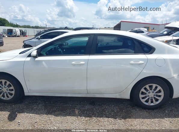 3KPF24AD4ME367218 2021 KIA FORTE White 