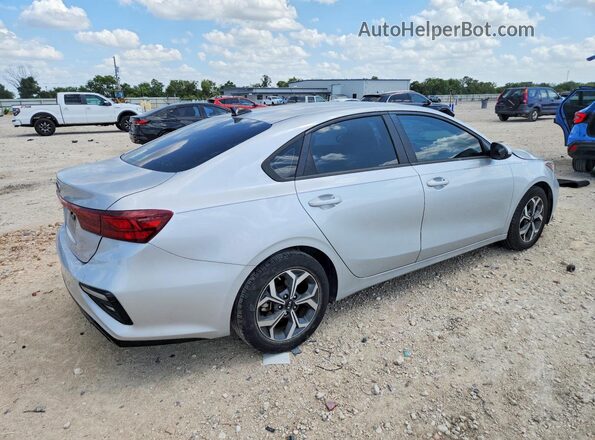 3KPF24AD4ME378090 2021 KIA FORTE Серебряный Задняя правая четверть