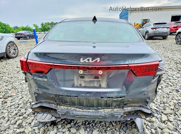 3KPF24AD4NE464467 2022 KIA FORTE Gray Widok z tyłu