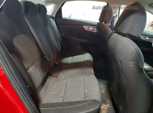 3KPF24AD4PE515291 2023 KIA FORTE Красный Вид задних сидений