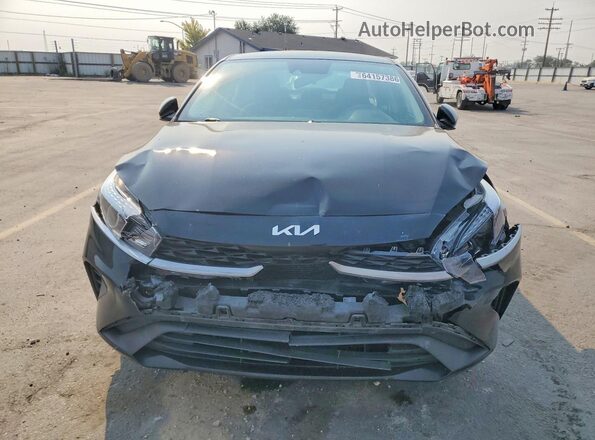 3KPF24AD4PE560702 2023 KIA FORTE Black Вид спереду