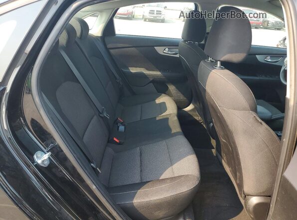 3KPF24AD4PE560702 2023 KIA FORTE Black Вид задніх сидінь