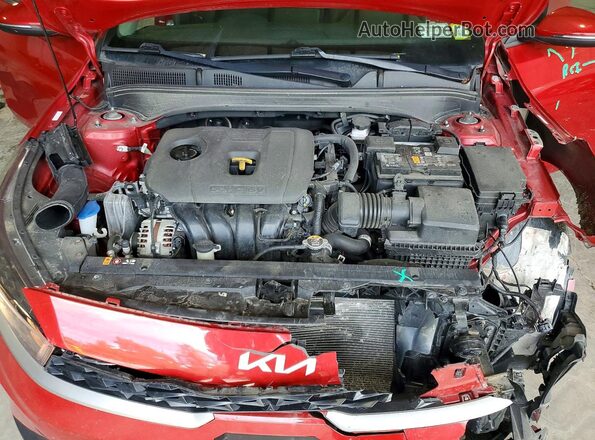 3KPF24AD4PE582571 2023 KIA FORTE Red Widok wnętrza z tyłu