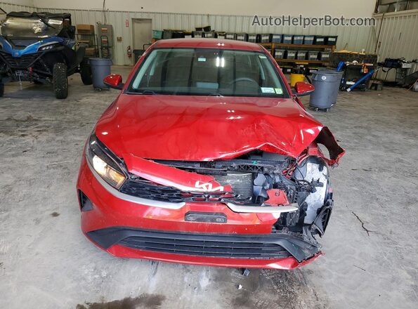 3KPF24AD4PE582571 2023 KIA FORTE Red Widok z przodu