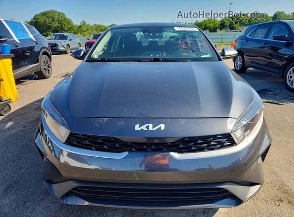 3KPF24AD4PE587818 2023 KIA FORTE Gray Вид спереду
