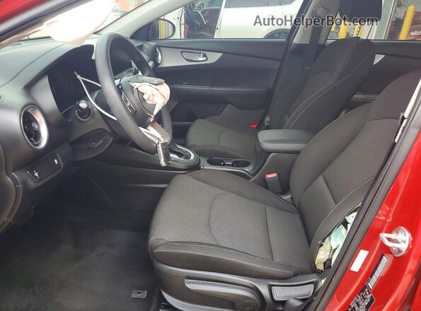 3KPF24AD4PE624611 2023 KIA FORTE Red Вид салону спереду