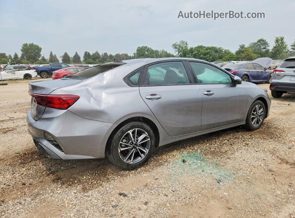 3KPF24AD4PE668298 2023 KIA FORTE Gray Trasero derecho