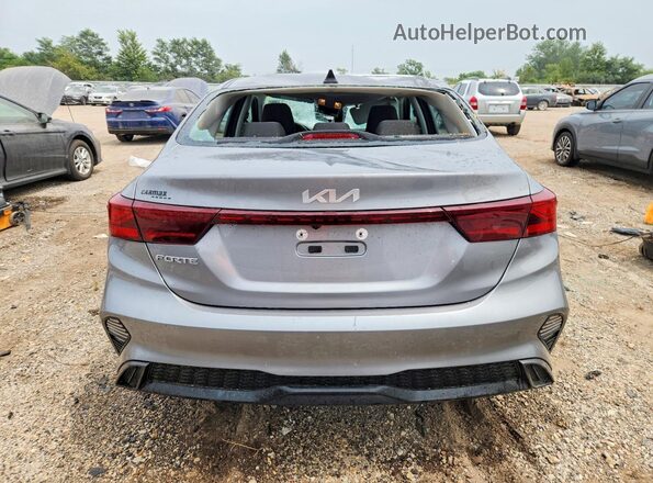 3KPF24AD4PE668298 2023 KIA FORTE Gray Vista trasera