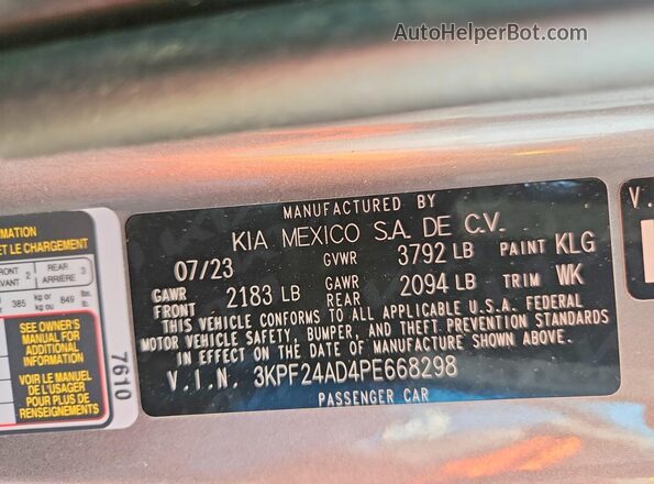 3KPF24AD4PE668298 2023 KIA FORTE Gray Vista de la etiqueta del VIN