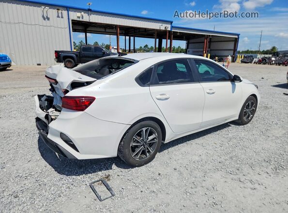 3KPF24AD4RE696394 2024 KIA FORTE Белый Задняя правая четверть