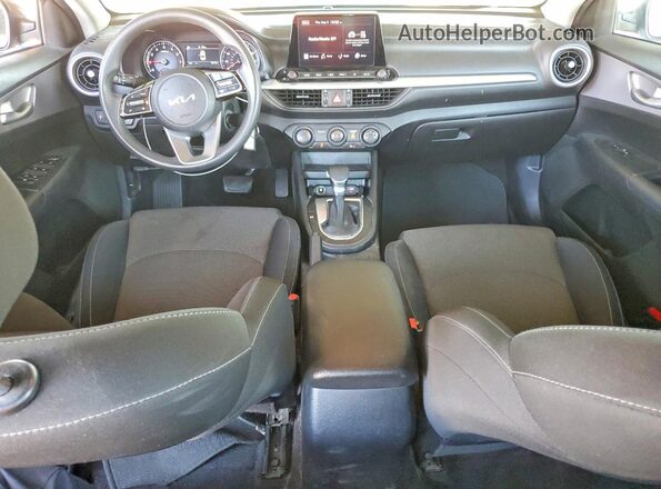 3KPF24AD4RE697500 2024 KIA FORTE Gray წინა პანელის ხედი