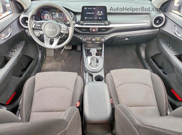 3KPF24AD4RE710021 2024 KIA FORTE Black Вид панелі приладів