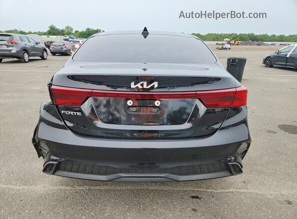 3KPF24AD4RE710021 2024 KIA FORTE Black Вид ззаду