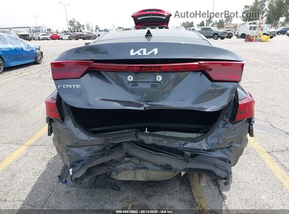 3KPF24AD4RE742824 2024 KIA FORTE Gray Front view