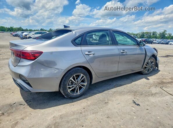 3KPF24AD4RE764984 2024 KIA FORTE Серебряный Задняя правая четверть