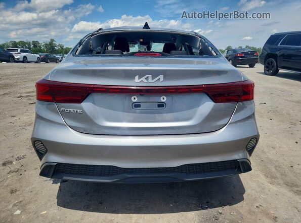 3KPF24AD4RE764984 2024 KIA FORTE Серебряный Вид сзади