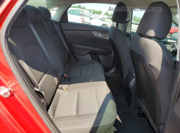 3KPF24AD5KE015035 2019 KIA FORTE Red Rear seats view