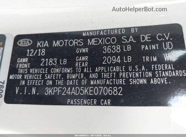 3KPF24AD5KE070682 2019 KIA FORTE White Engine compartment view