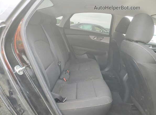 3KPF24AD5KE085683 2019 KIA FORTE Black Widok tylnych siedzeń