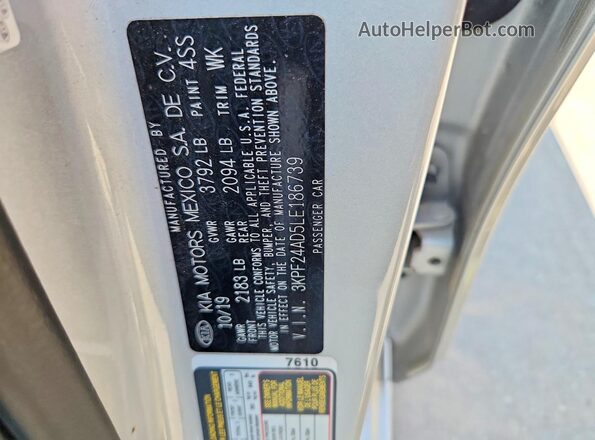 3KPF24AD5LE186739 2020 KIA FORTE Silver Widok komory silnika