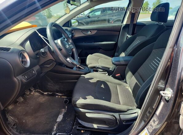 3KPF24AD5LE218136 2020 KIA FORTE Charcoal Vista interior delantera