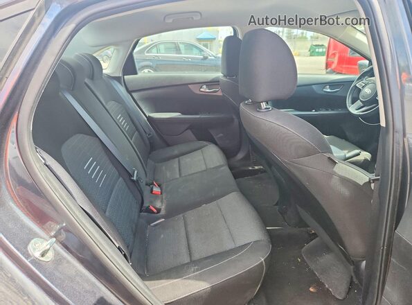 3KPF24AD5LE218136 2020 KIA FORTE Charcoal Vista de los asientos traseros