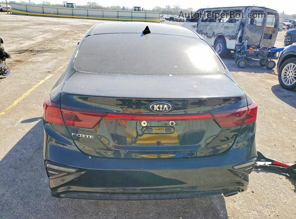 3KPF24AD5ME309232 2021 KIA FORTE Black Widok z tyłu