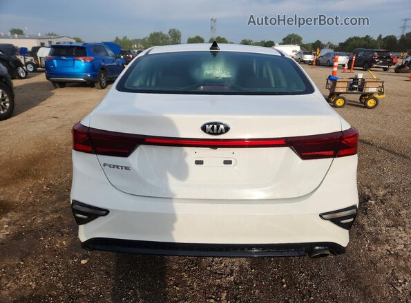 3KPF24AD5ME317315 2021 KIA FORTE White Widok z tyłu